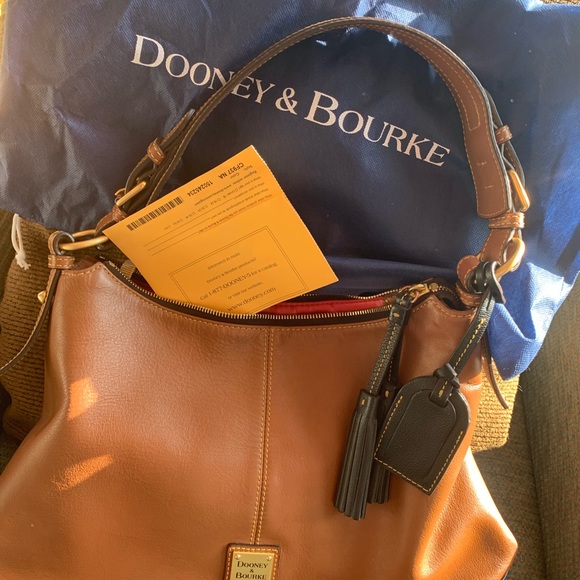Dooney&bourke - Picture 3 of 5